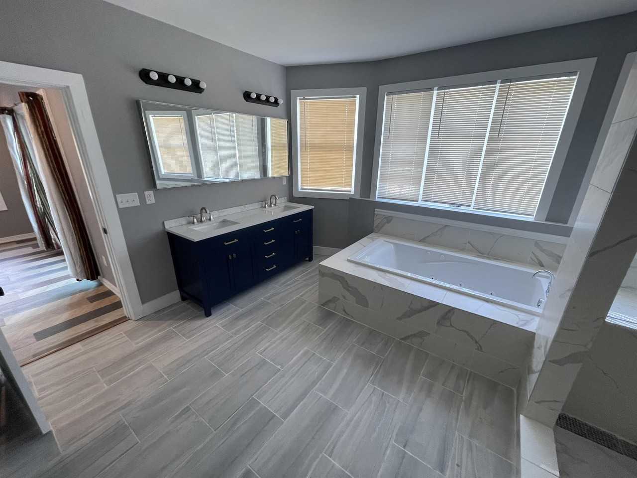 3434 Capitol - Photo 3 of 12