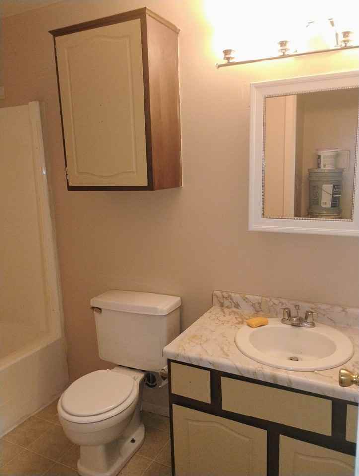 246 S Johnson St - Photo 4 of 8