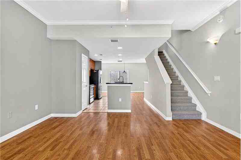 9739 Meadow Field Cir - Photo 4 of 11