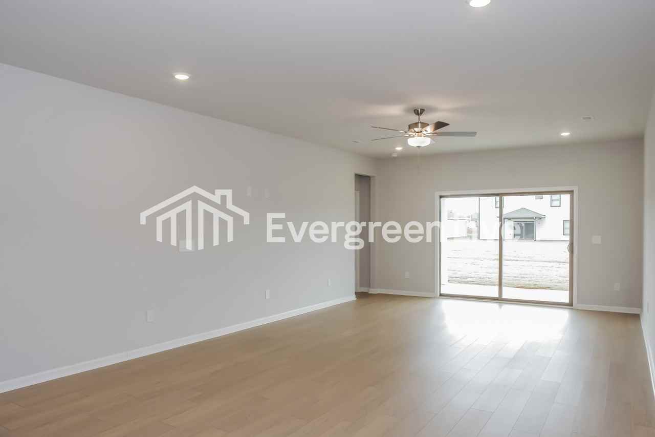 221 Shangrila Way - Photo 2 of 15