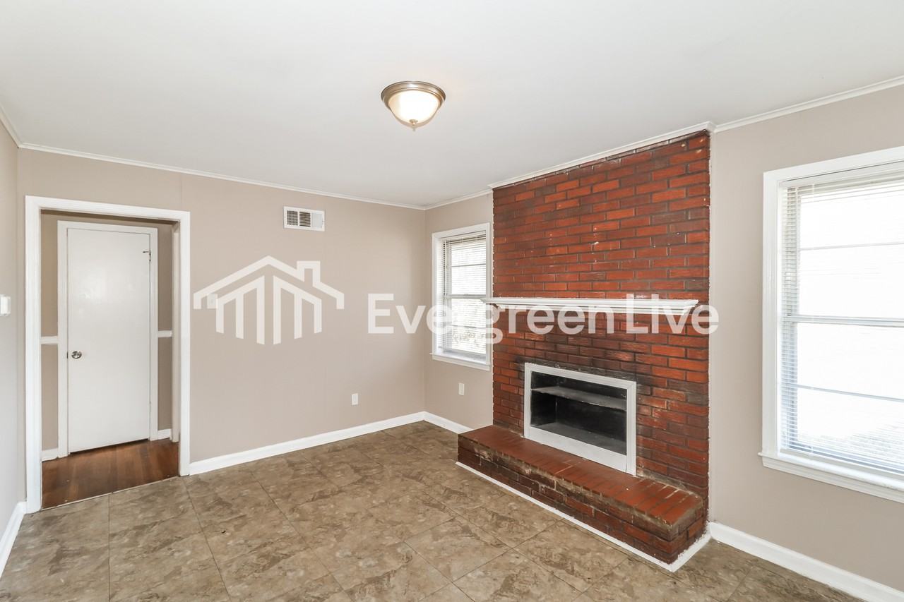 1404 Old Hickory Rd - Photo 7 of 15