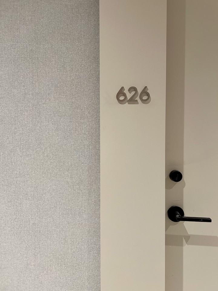 Bathurst St & Eglinton Ave W #626 - Photo 2 of 21