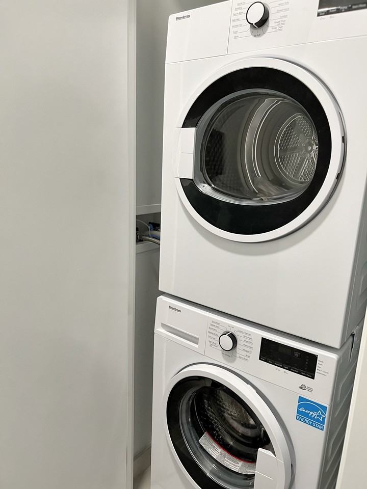 Bathurst St & Eglinton Ave W #626 - Photo 5 of 21