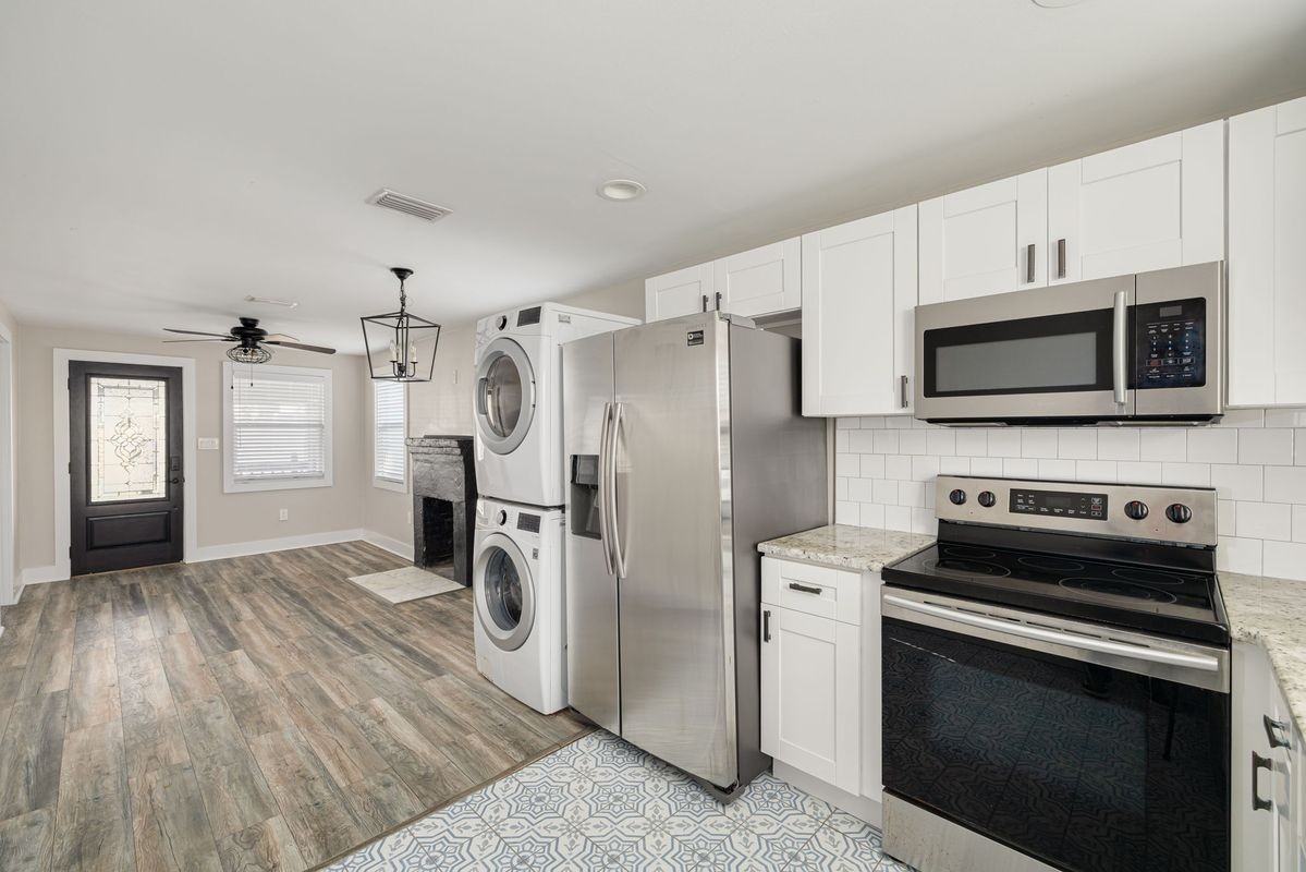 106 W Haya St - Photo 5 of 16