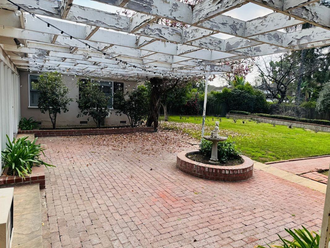 1305 Bedford Rd - Photo 3 of 3