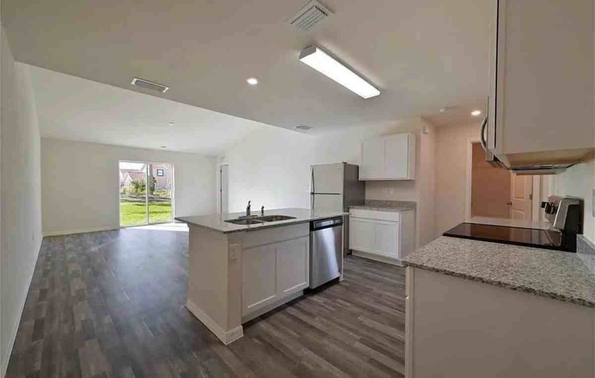 9053 Aegean Cir ##2 - Photo 3 of 7