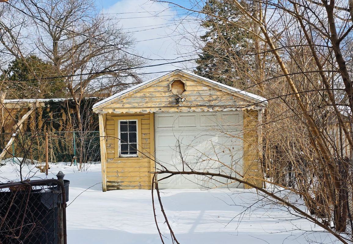 19942 Norwood St - Photo 2 of 10