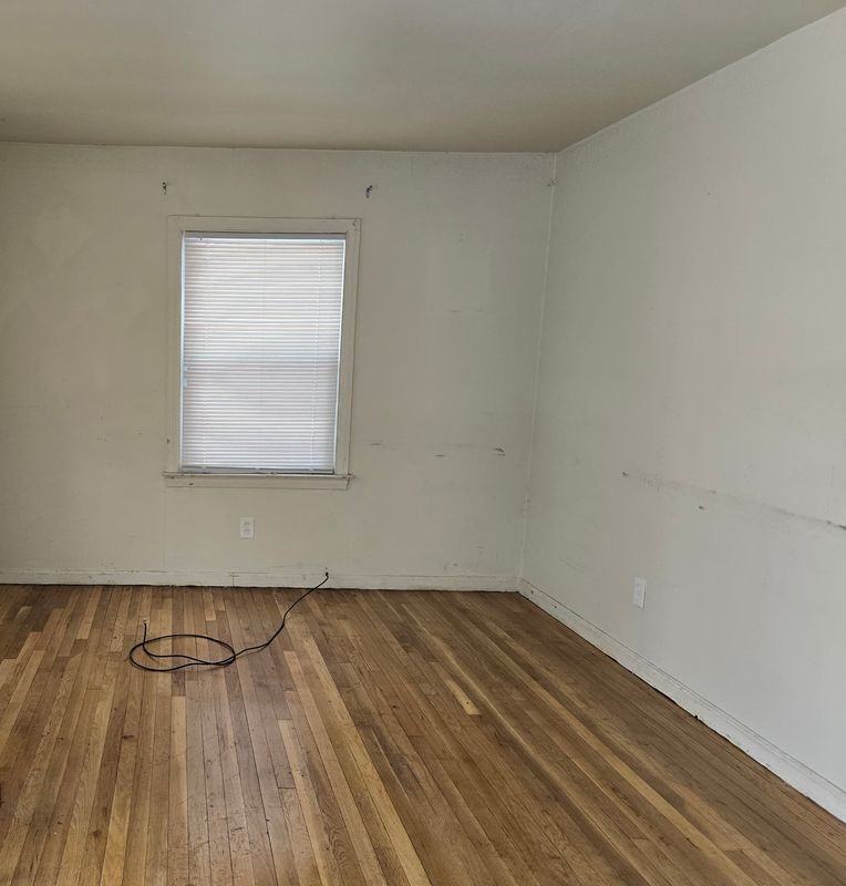 19942 Norwood St - Photo 3 of 10