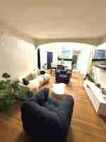 featured image of 1927 Seneca St