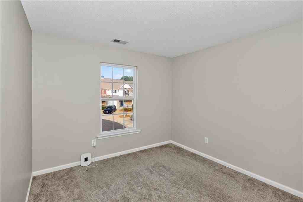 304 Fox Overlook - Photo 4 of 15