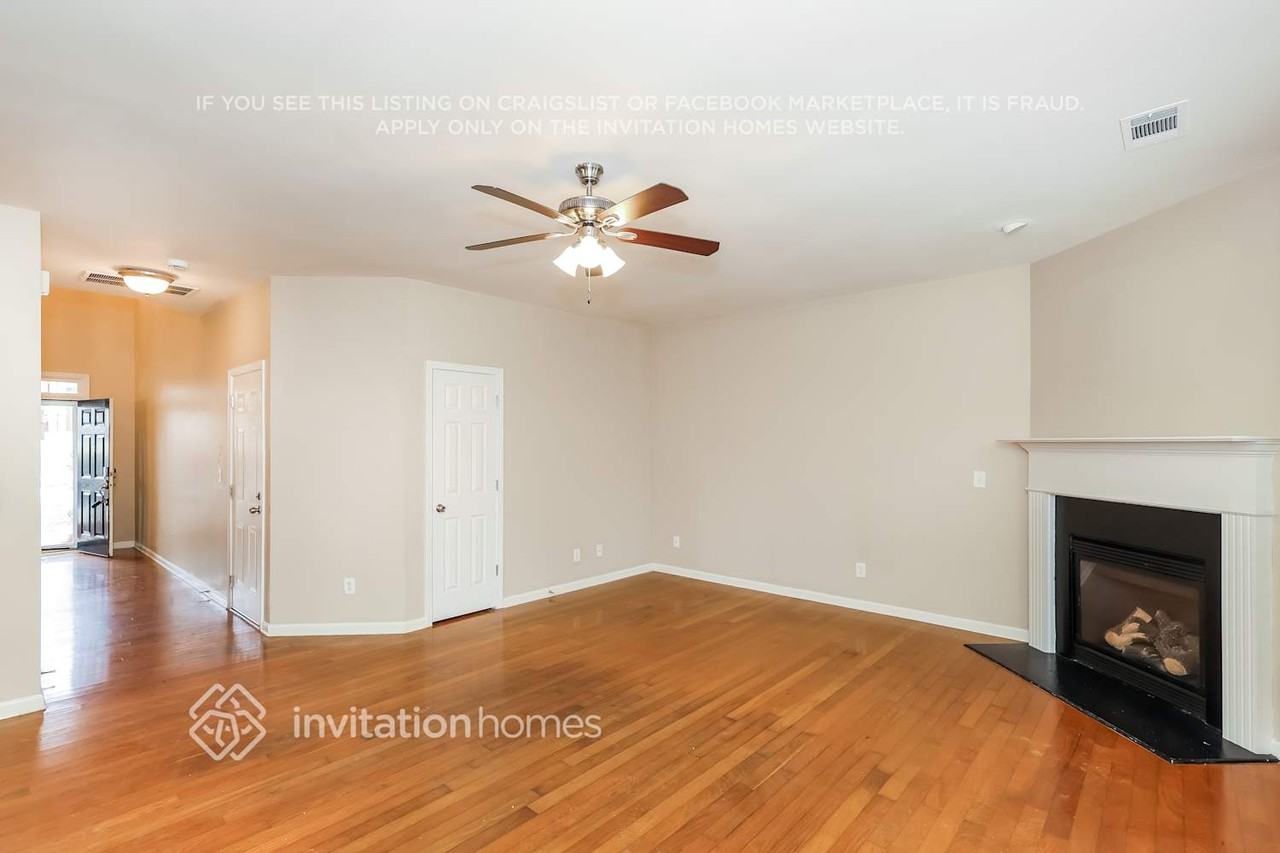 2883 Open Sky Way - Photo 4 of 18