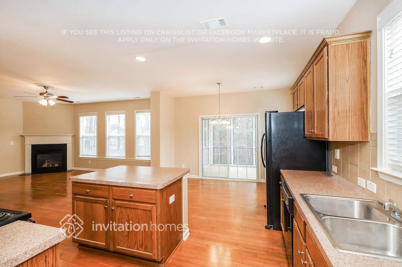 2883 Open Sky Way - Photo 7 of 18