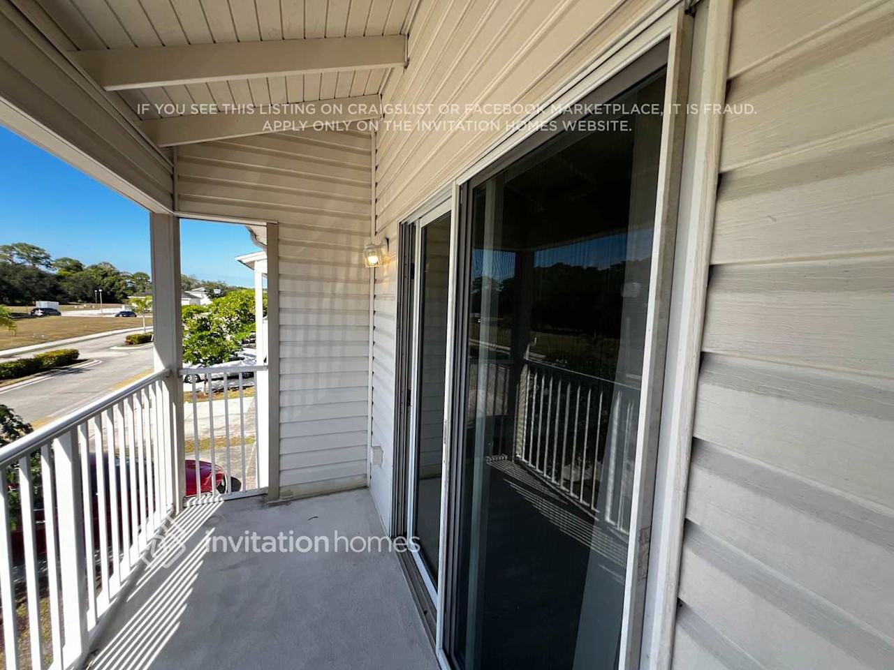 102 Carol Susan Ln - Photo 2 of 24