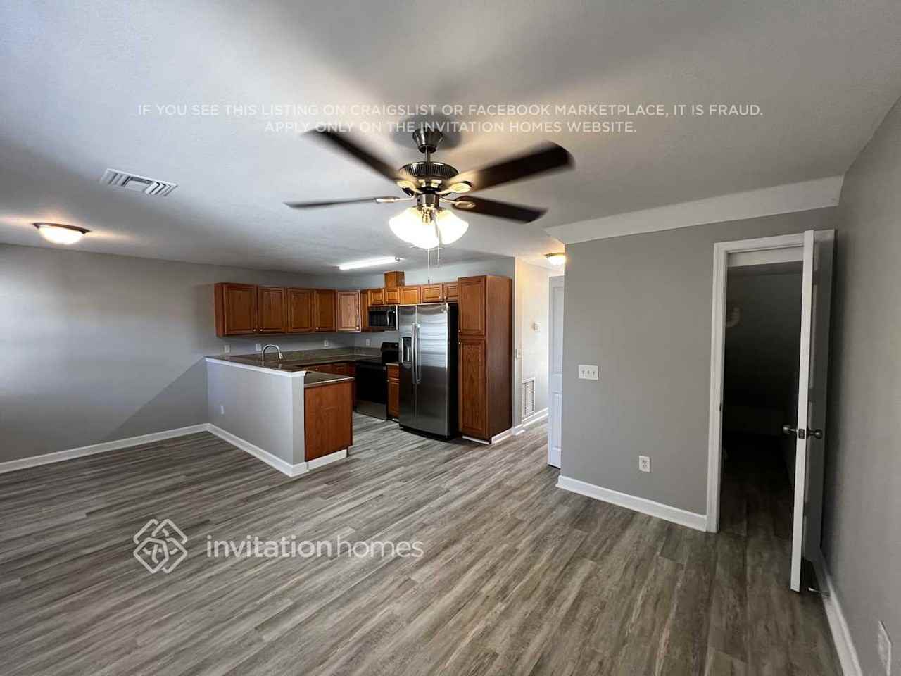 102 Carol Susan Ln - Photo 4 of 24