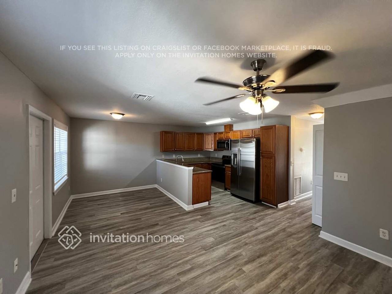 102 Carol Susan Ln - Photo 5 of 24