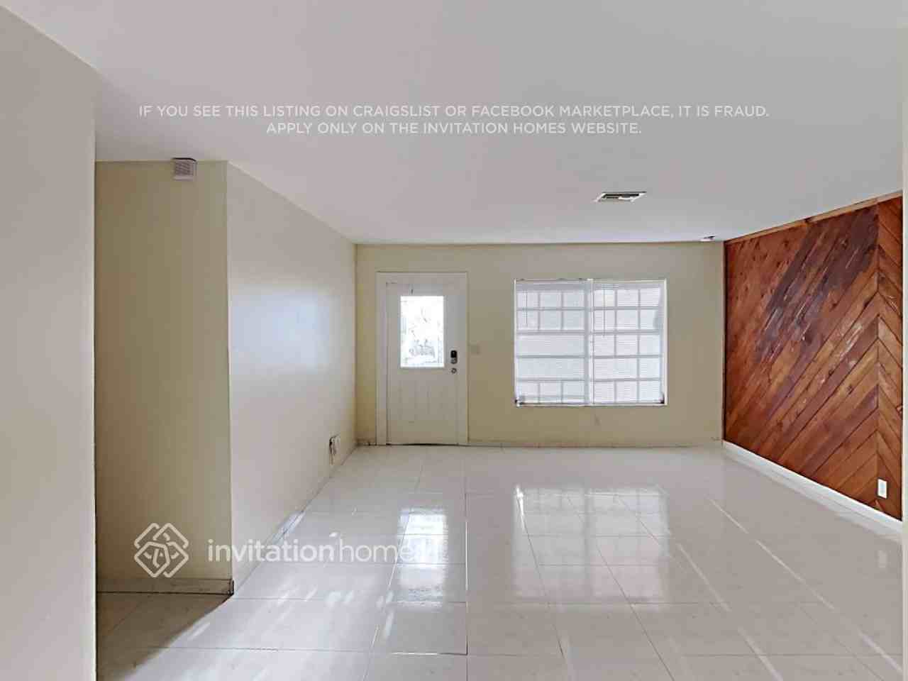 1314 Braeburn - Photo 3 of 19