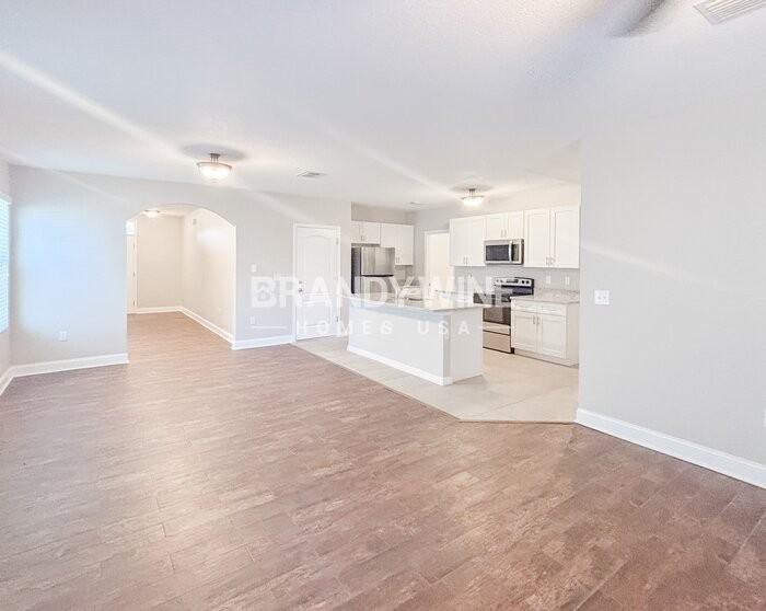 12026 Suburban Sunrise St - Photo 4 of 28