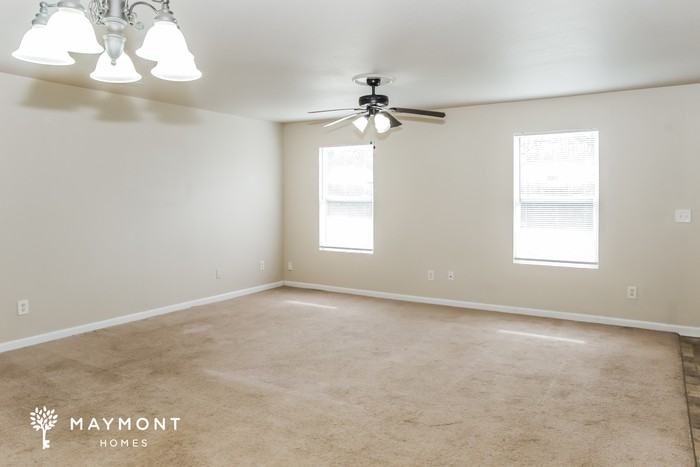 114 Whitestone Dr Ne - Photo 6 of 13