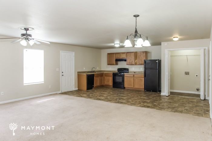 114 Whitestone Dr Ne - Photo 7 of 13