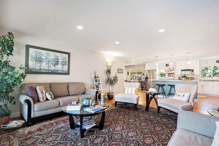 8192 E Oxford Dr - Photo 3 of 21