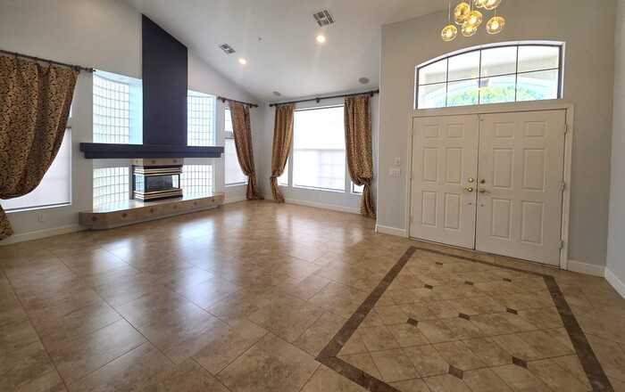 8231 W Electra Ln - Photo 2 of 18