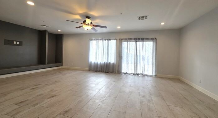 8231 W Electra Ln - Photo 7 of 18