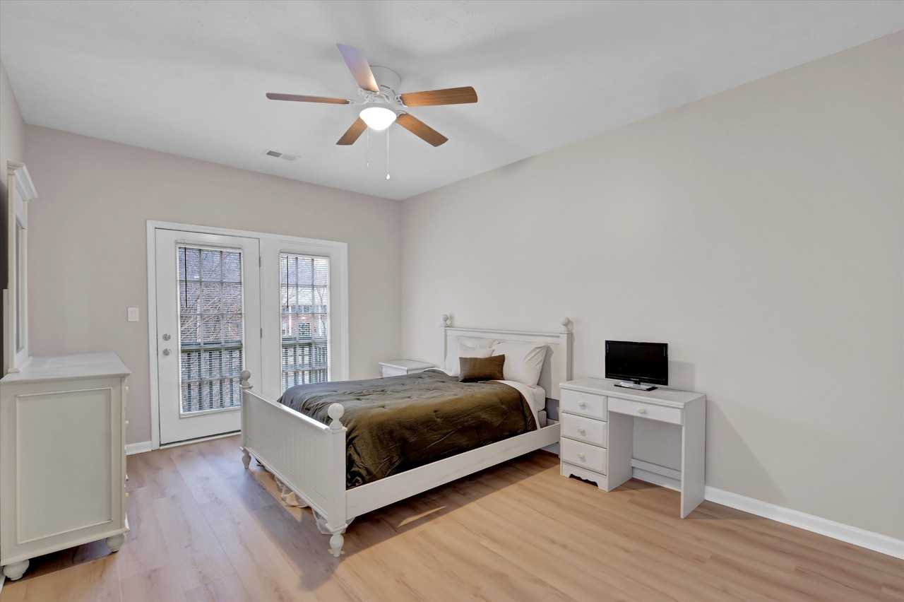 2726 Brownsboro Rd #2726 - Photo 2 of 20