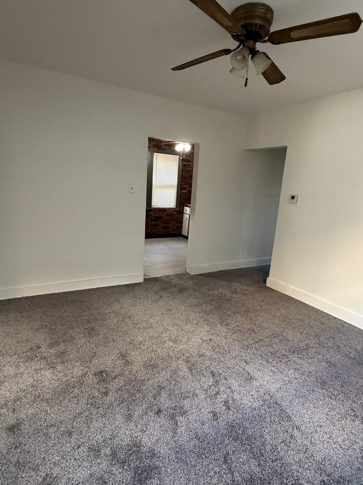 3817 Brighton Rd #3819 - Photo 5 of 12