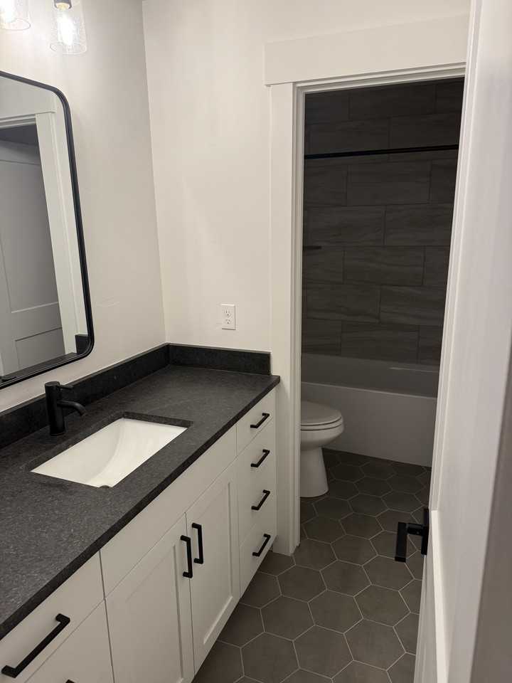 Freya - Photo 7 of 11