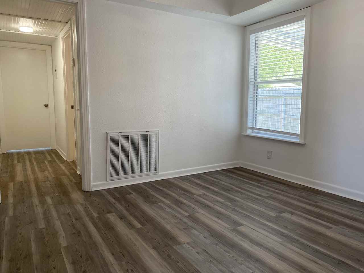 1530 Daly Dr #NA - Photo 7 of 10