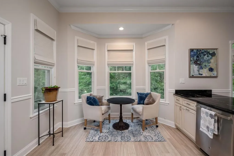 220 Adams Pointe Blvd #5 - Photo 7 of 13