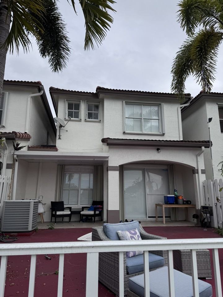 6306 Sw 165th Pl #NA - Photo 2 of 12