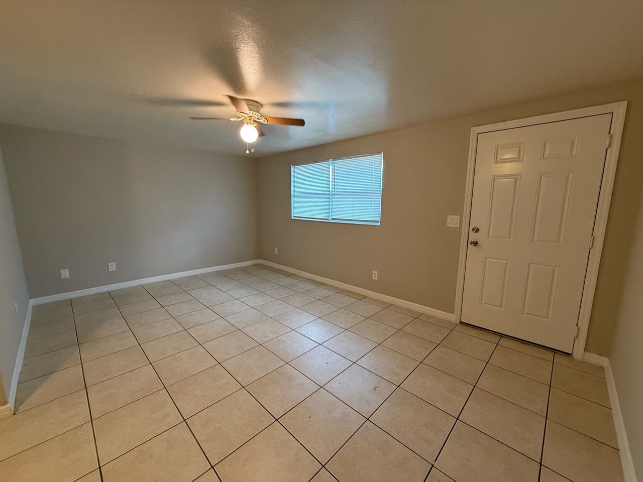 2905 Parker Ave #2905 - Photo 2 of 9