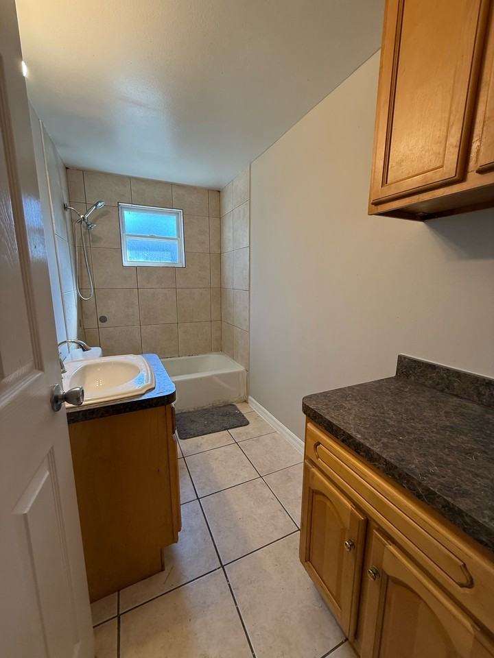 2905 Parker Ave #2905 - Photo 6 of 9