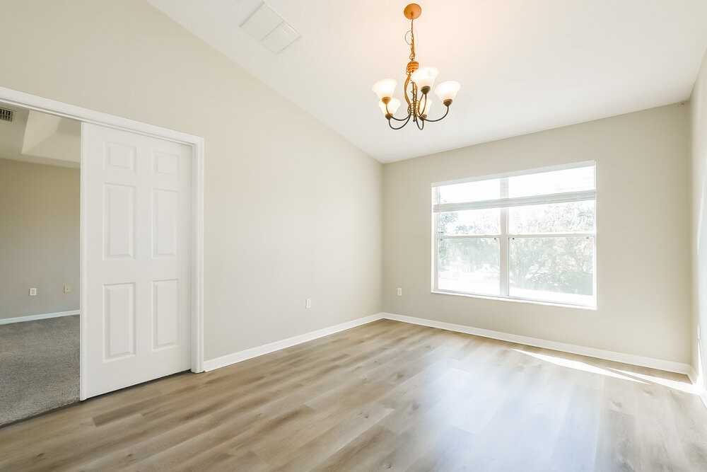 1480 Muir Cir - Photo 5 of 16