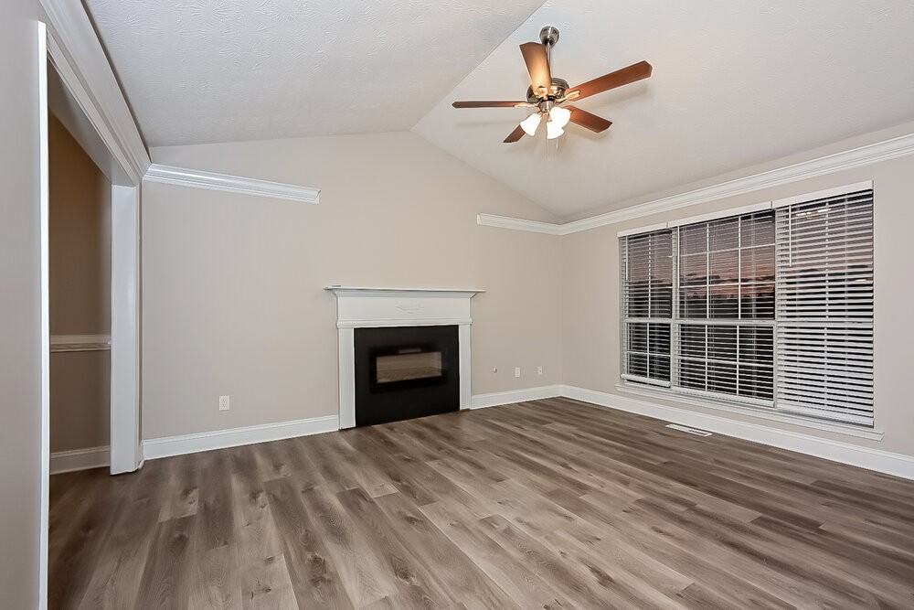 324 Brannans Ct #45 - Photo 4 of 17