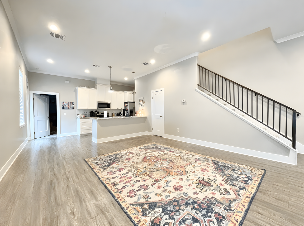 308 Poplar A - 1 #1 - Photo 6 of 36