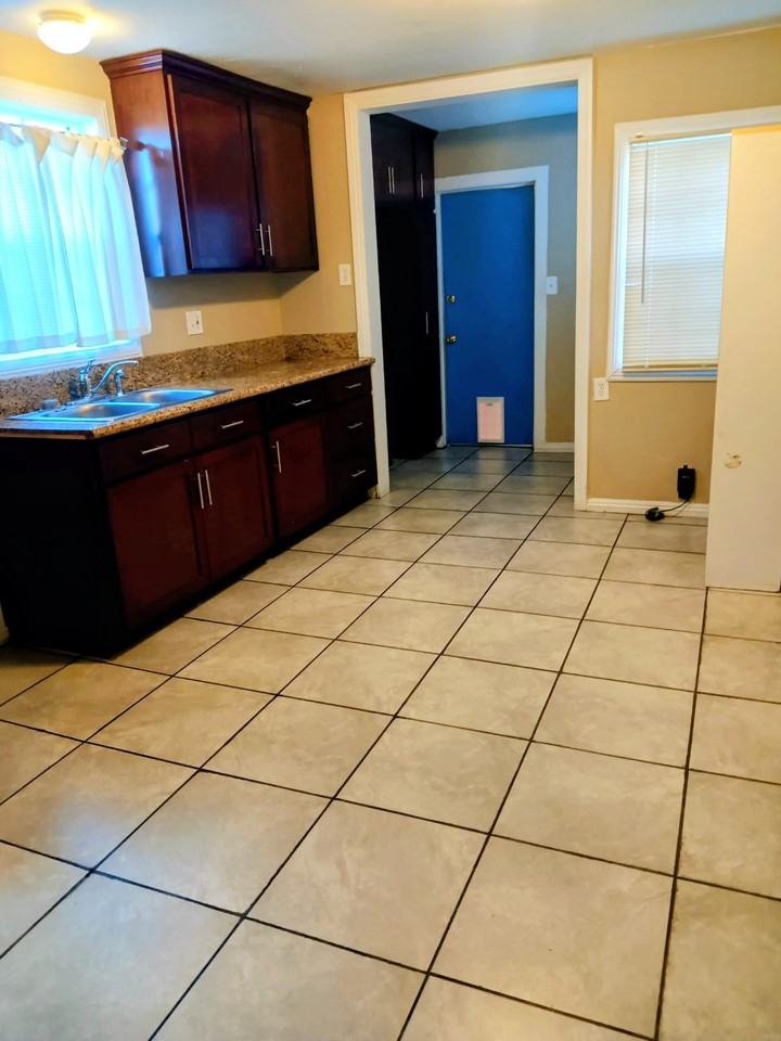 2925 Wall Ave #NA - Photo 5 of 11