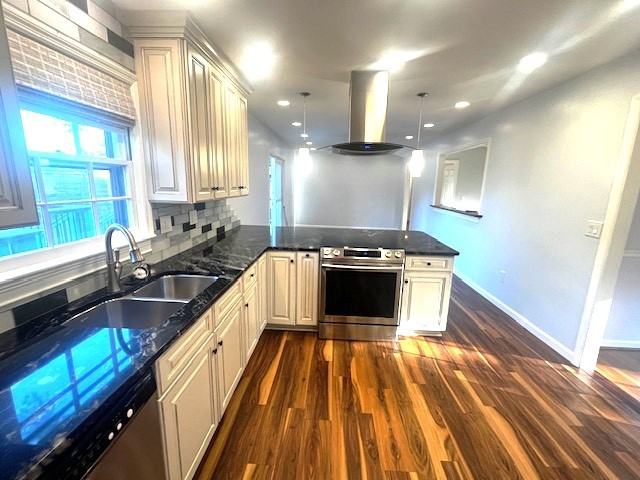 2114 N Dallerton Cir #1 - Photo 2 of 20