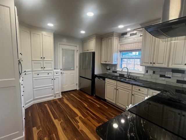 2114 N Dallerton Cir #1 - Photo 3 of 20