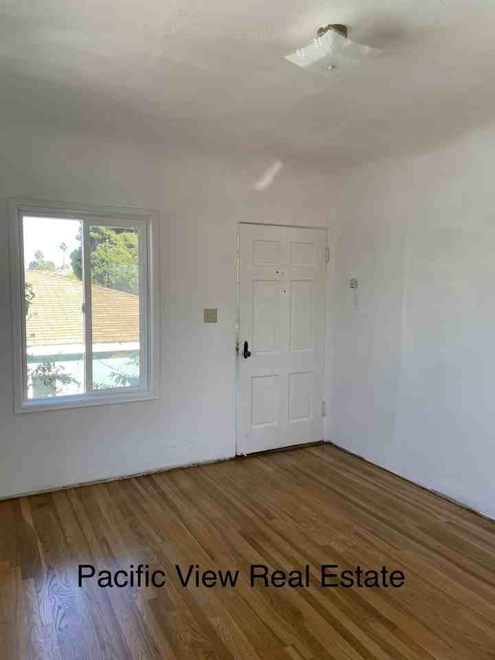 4945 Cape May Ave #4945 - Photo 4 of 13