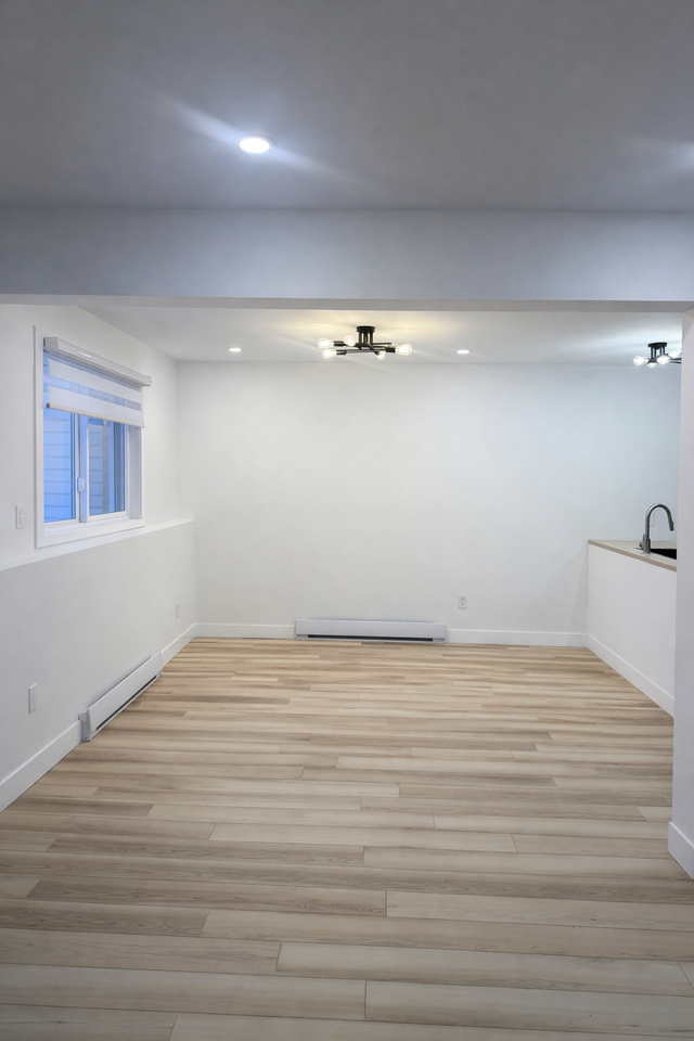 183 Rue Mutchmore #1 - Photo 3 of 7