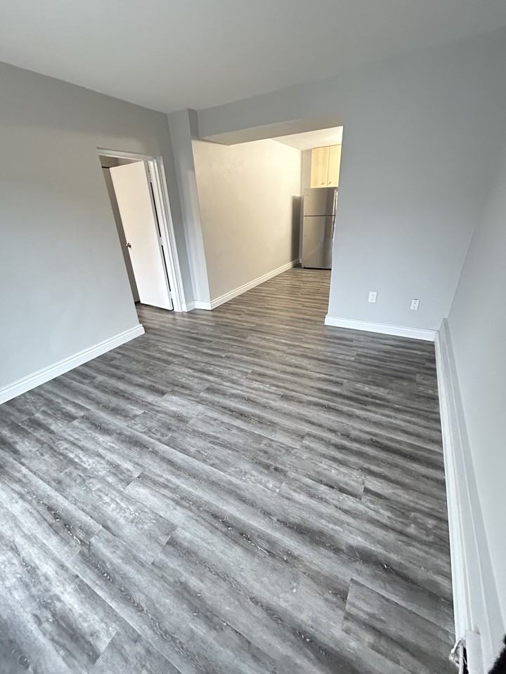 162 Young  St. Unit 3 - Photo 5 of 10