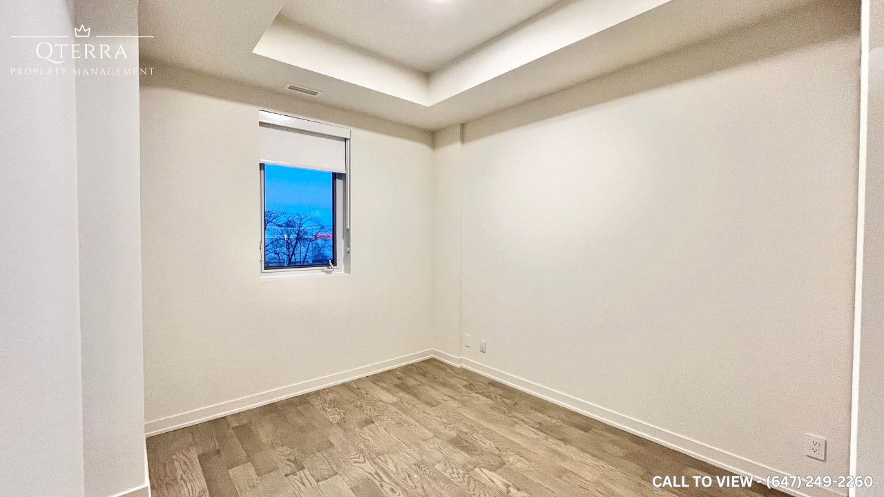 207-123 Maurice Dr, Oakville, Ontario L6K 2W6 - Photo 3 of 9