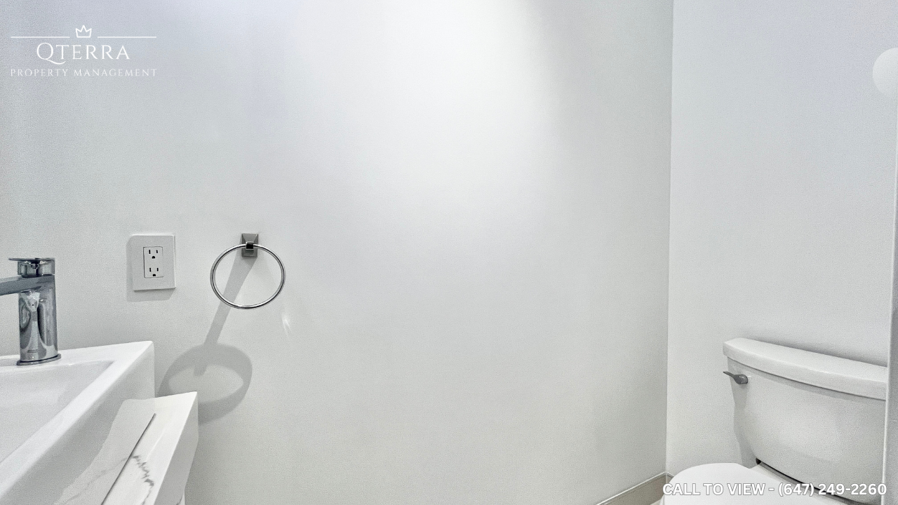 207-123 Maurice Dr, Oakville, Ontario L6K 2W6 - Photo 7 of 9