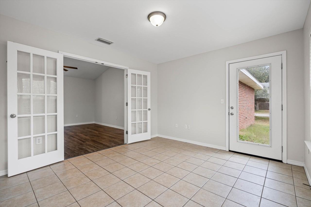 8981 Gale Rowe Ln #1 - Photo 4 of 25