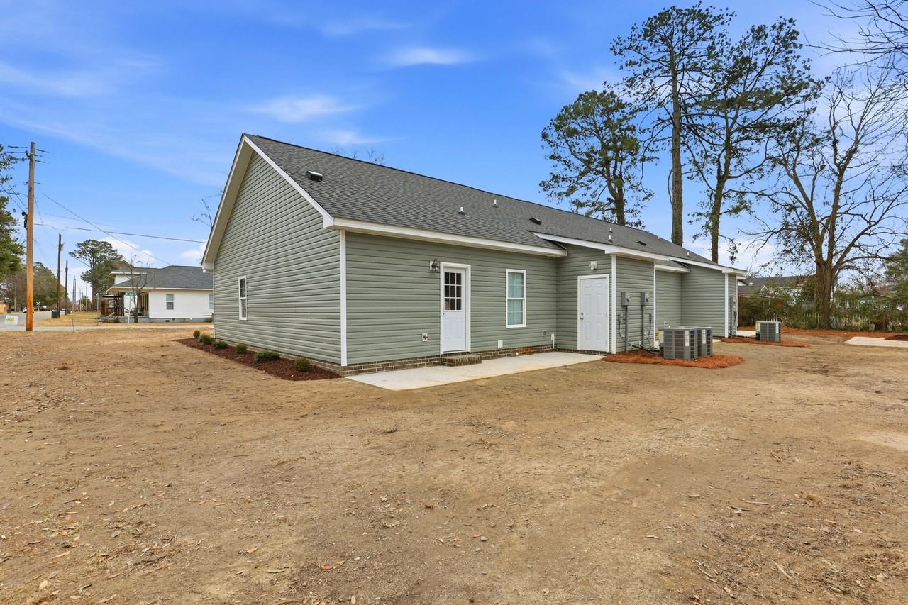 111 N Mill St #1 - Photo 4 of 20