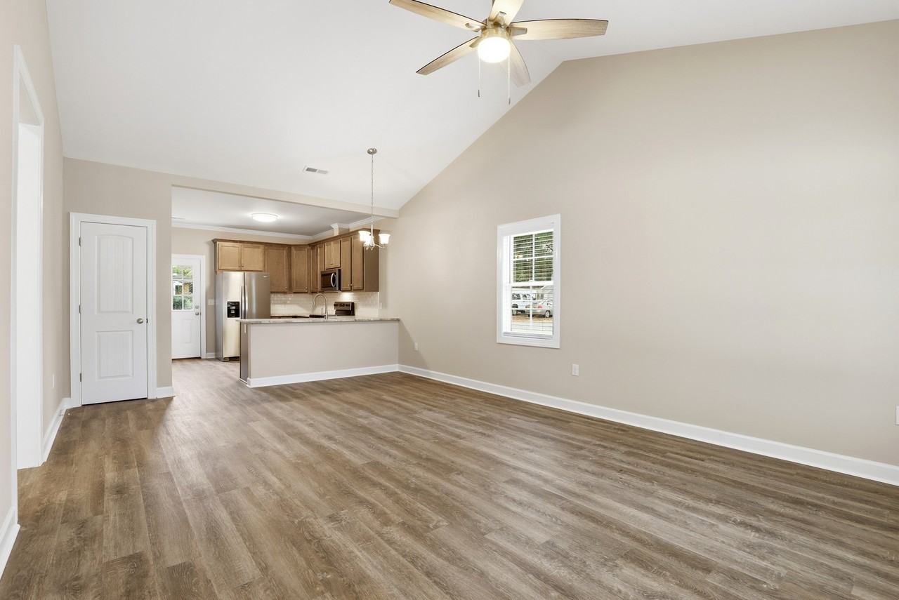 111 N Mill St #1 - Photo 5 of 20