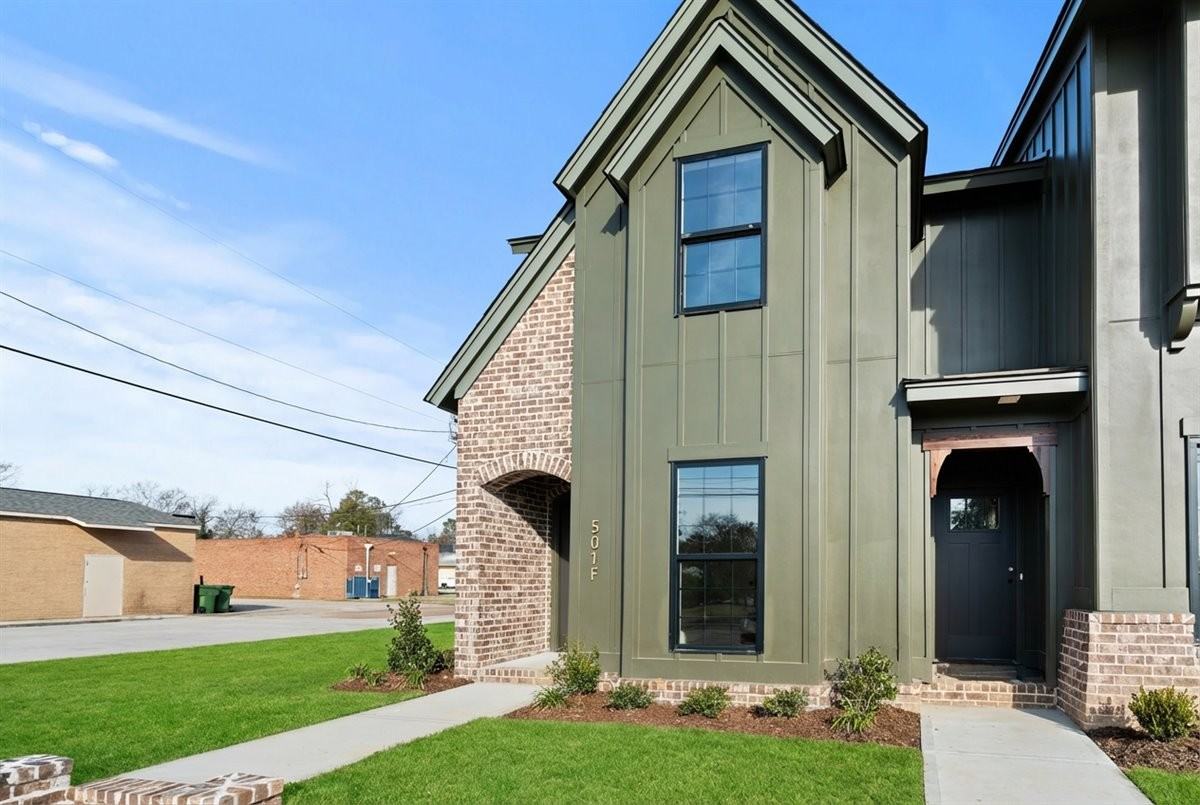 501 W Cheves St #E - Photo 3 of 39