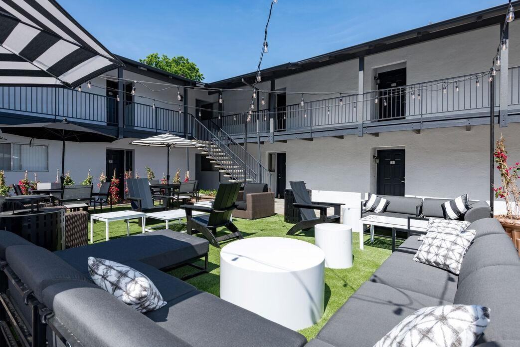 114 Sharene Ln - Photo 5 of 24